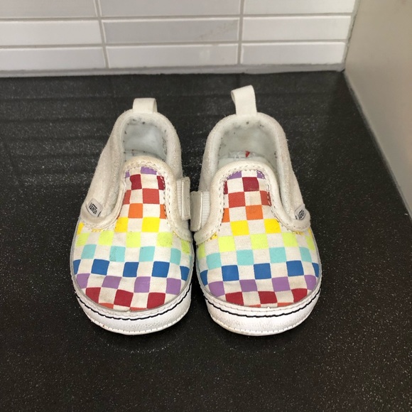 Vans Infant Slip-On Checker Shoe - Picture 2 of 10